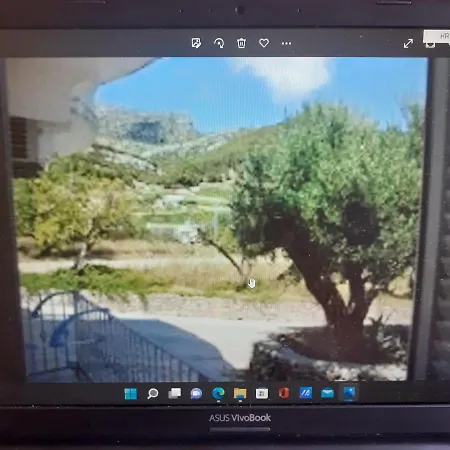 Apartman Bol Apartment *
